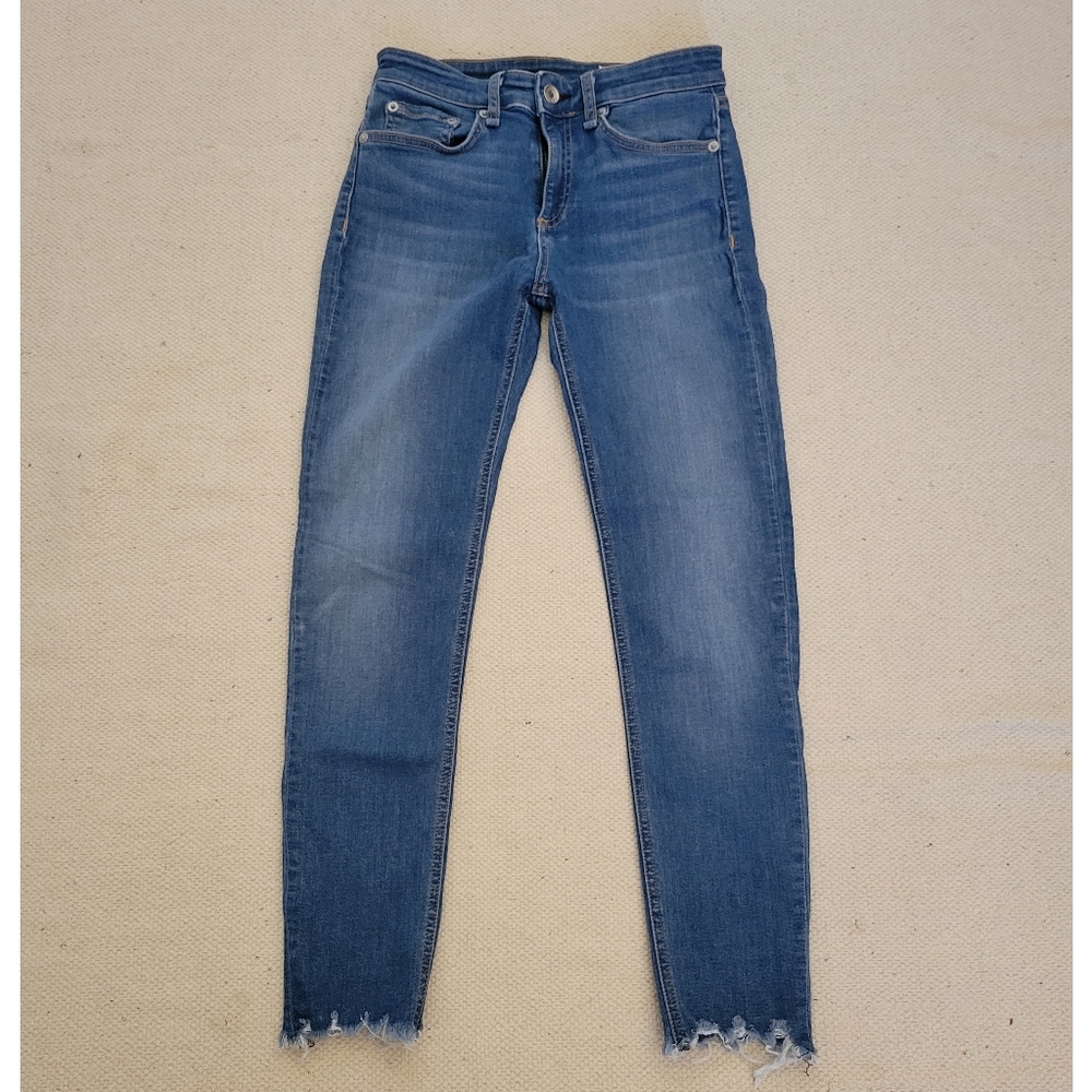 Womens Rag and bone size 25 skinny jeans raw hem at the legs medium wash